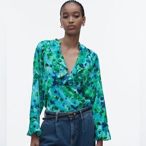 Zara NWT Watercolor Floral Split Neck Ruffle Sleeves Silky Soft Blouse Top XS